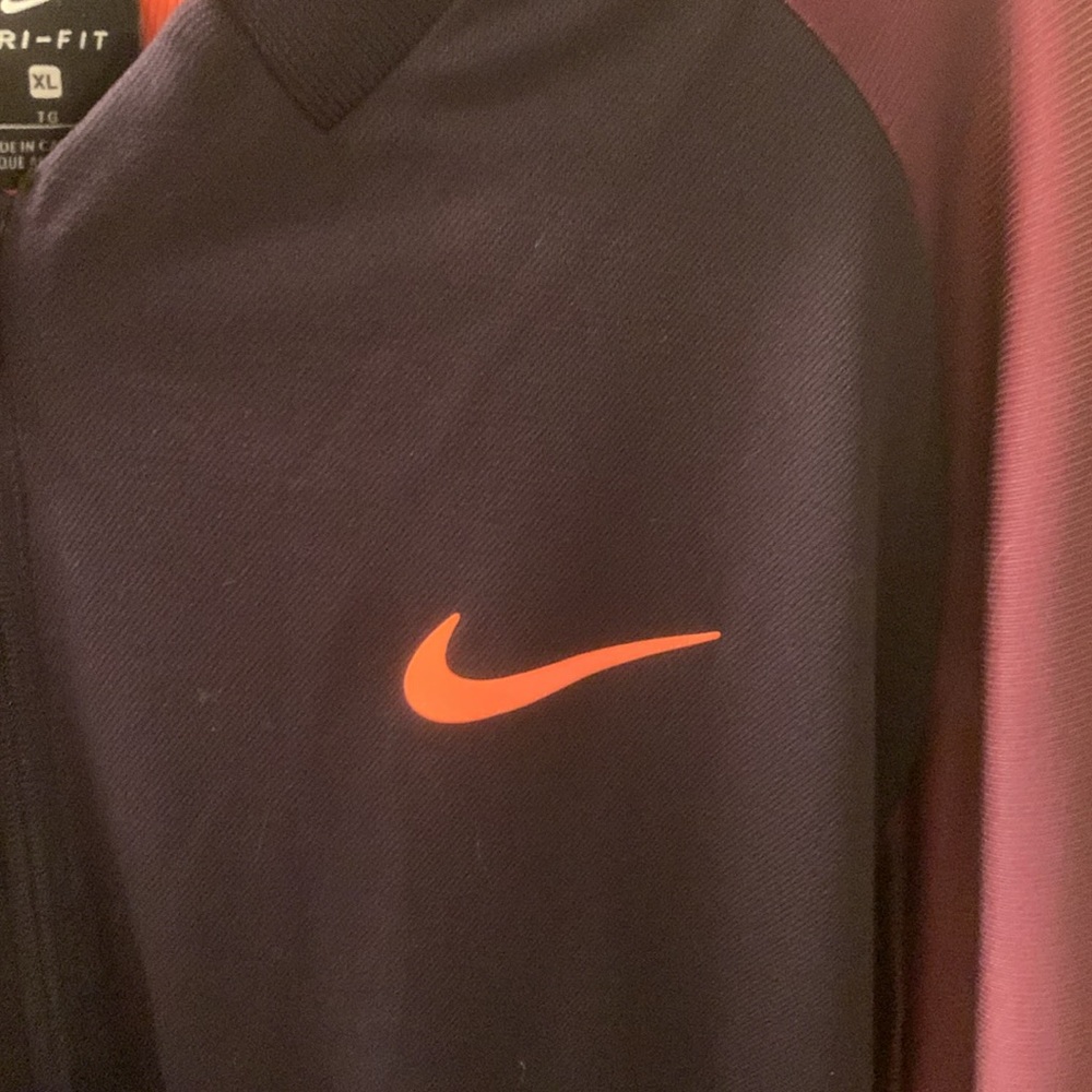 Nike jacket - Picture 3 of 5